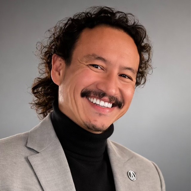 Alexander Tan